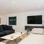 Shoreditch - Immaculate 2 Bedrooms Flat For 6